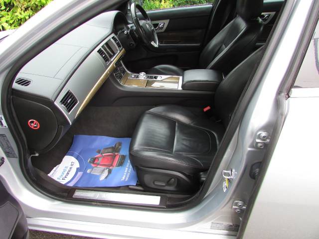 2013 Jaguar XF 2.2d [200] Premium Luxury 4dr Auto